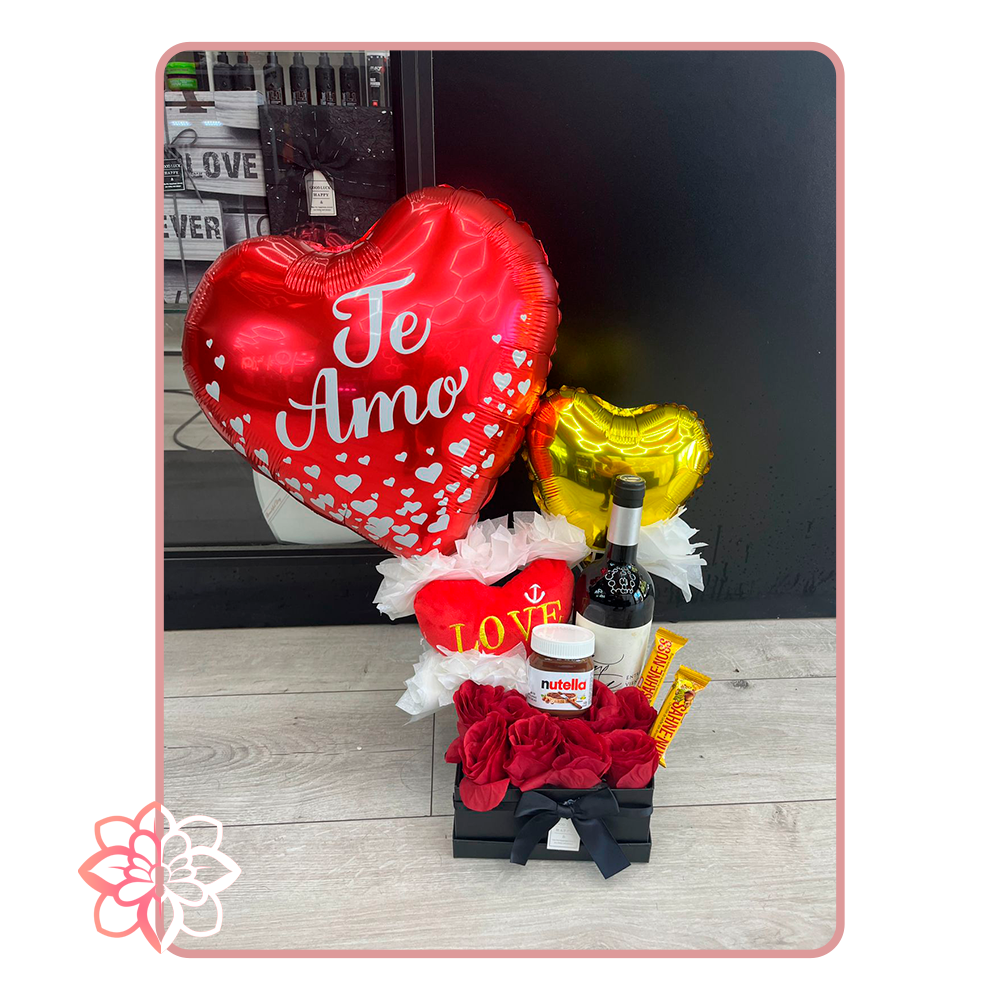 Caja Romántica “Te Amo” con Rosas, Vino, Nutella y Globos