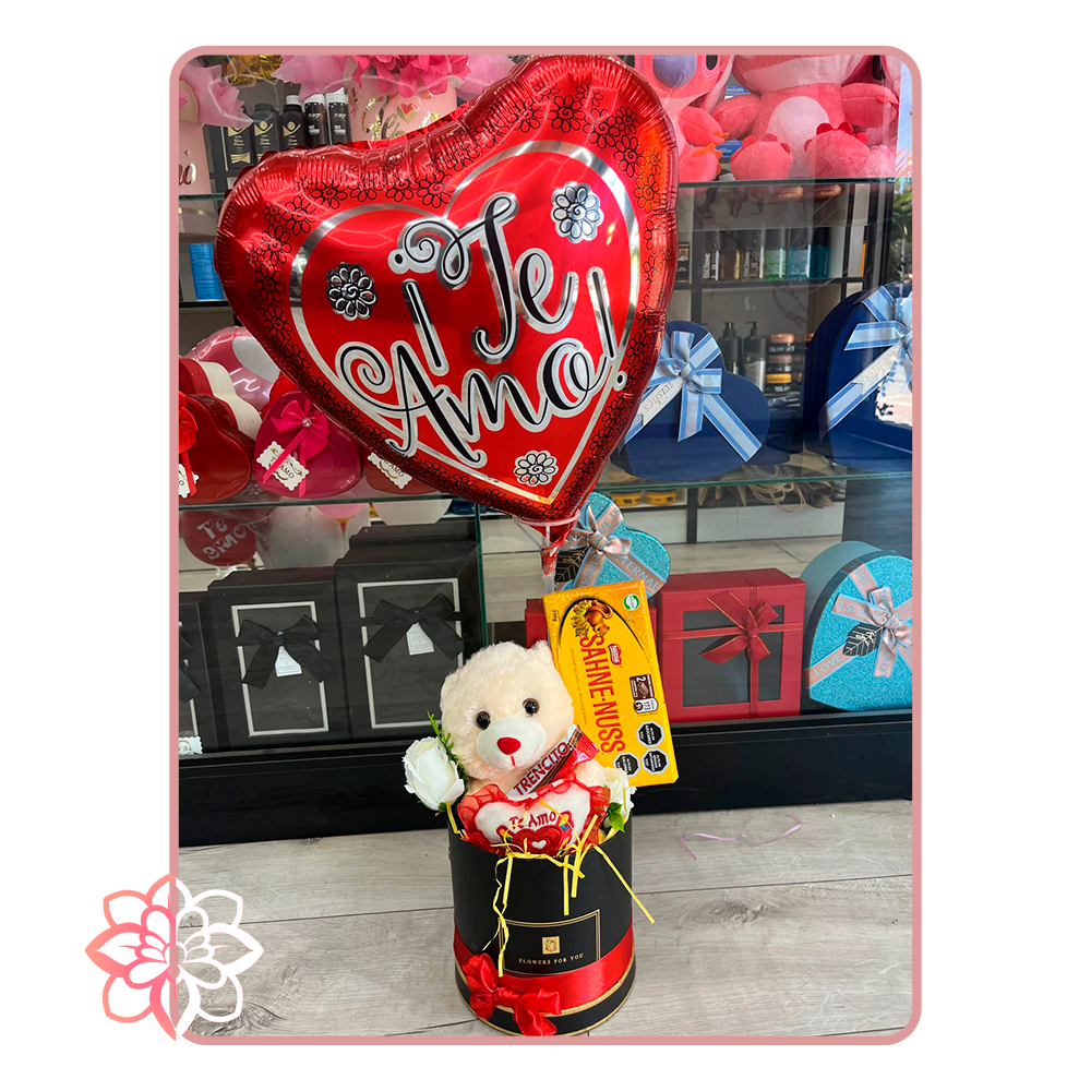 Caja Romántica “Te Amo” con Peluche, Chocolate y Globo