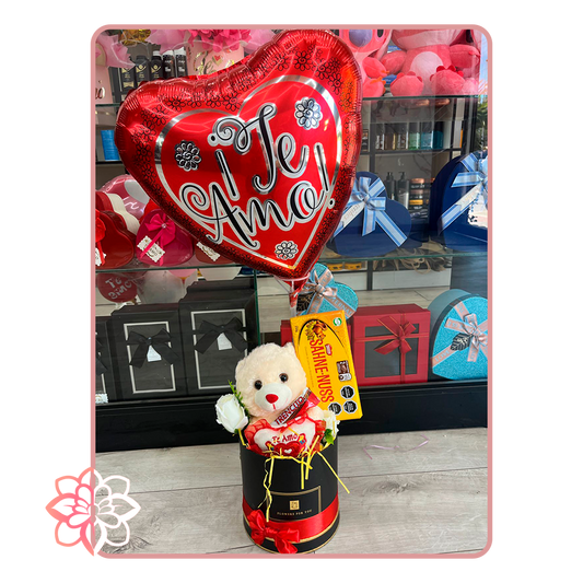 Caja Romántica “Te Amo” con Peluche, Chocolate y Globo