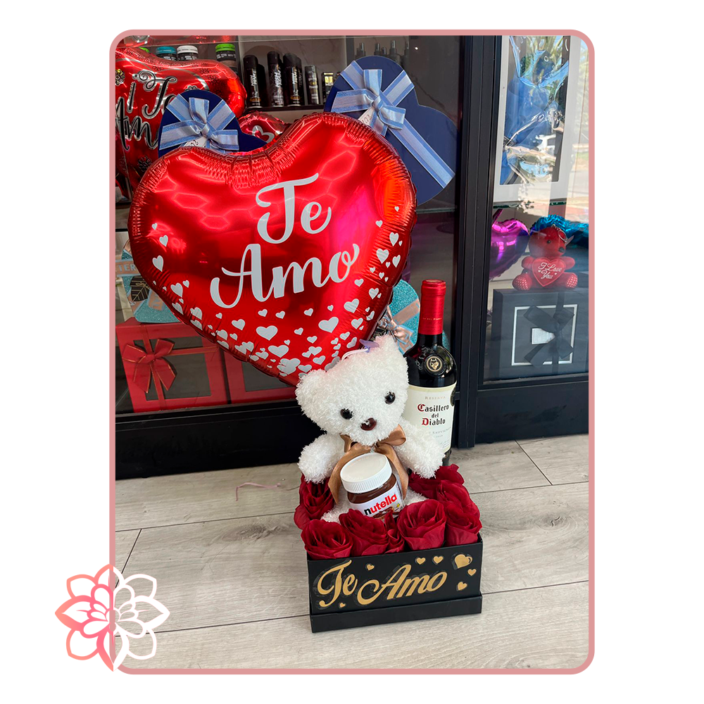 Caja Romántica “Te Amo” con Rosas, Peluche, Nutella y Vino