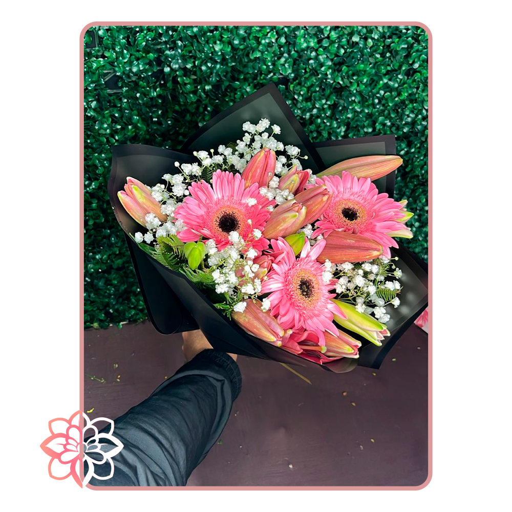 Hermoso Ramo con Lilum y Gerberas Rosadas